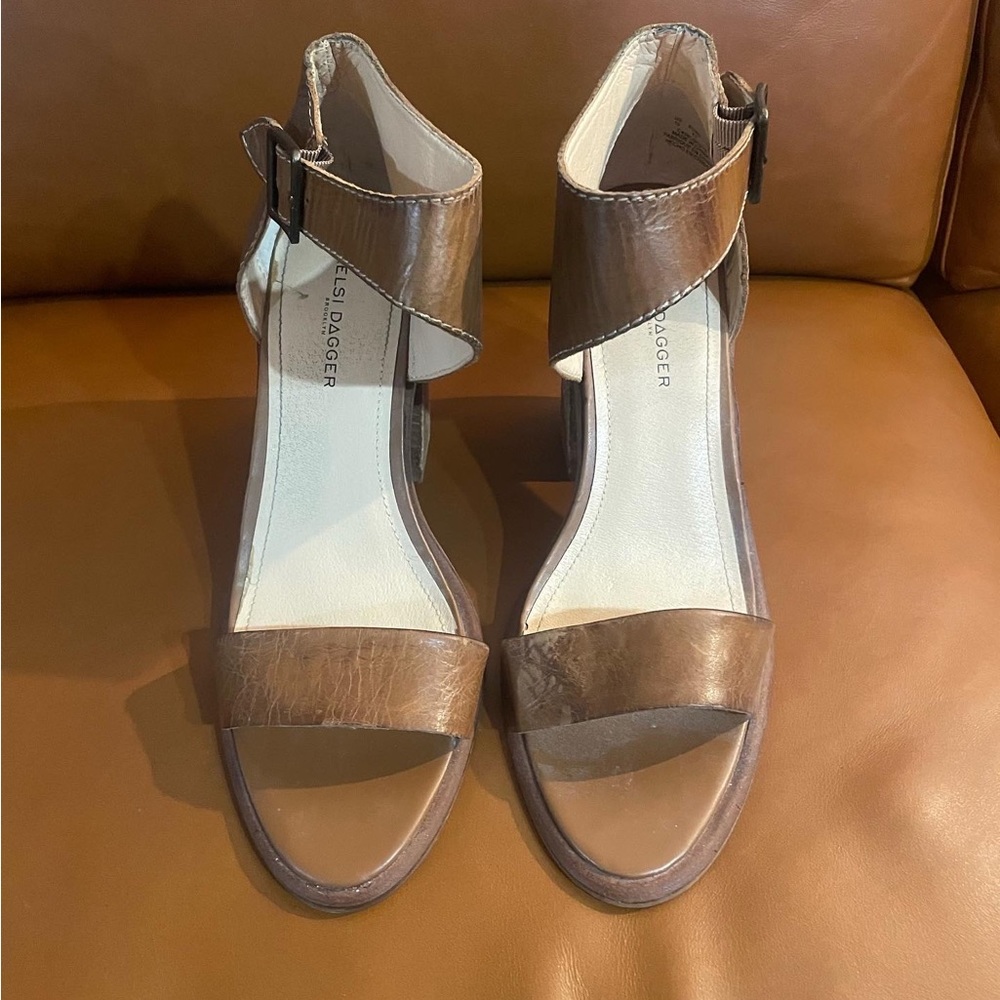 Kelsi dagger heels
